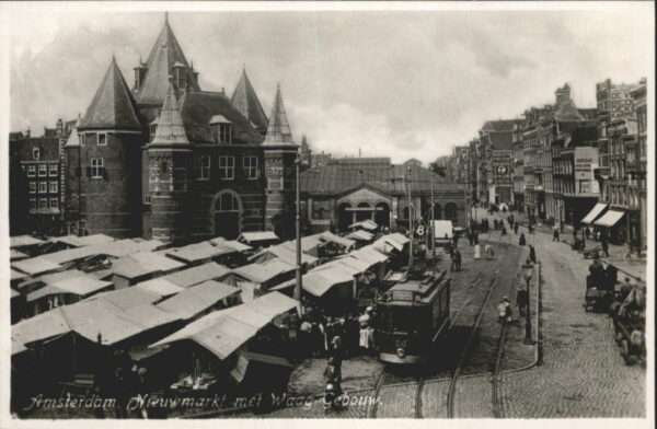 Amsterdam Niederlande Nieuwmarkt Zug