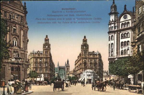 Budapest Schlangenplatz Palais Kutsche
