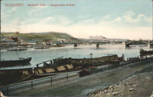 Budapest Margarethen Brücke Schiff