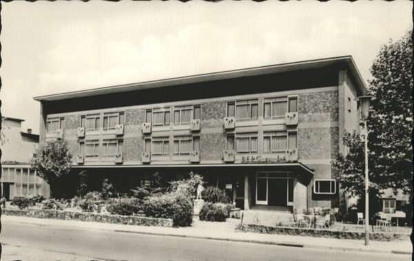 Valk [?] Grand Hotel