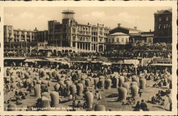 Scheveningen Tondagsdrukte Boulevard