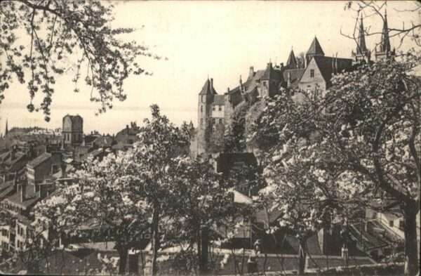 Neuchatel NE Chateau et Ville