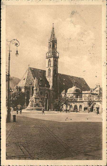 Bolzano Piazza Chiesa Parrocchiale