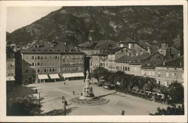 Bolzano Piazza Vittorio Emanuele