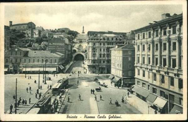 Trieste Piazza Carlo Goldoni