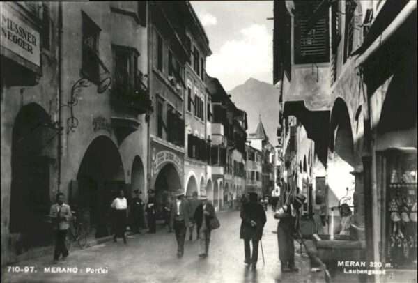 Merano Meran Portici Laubengasse