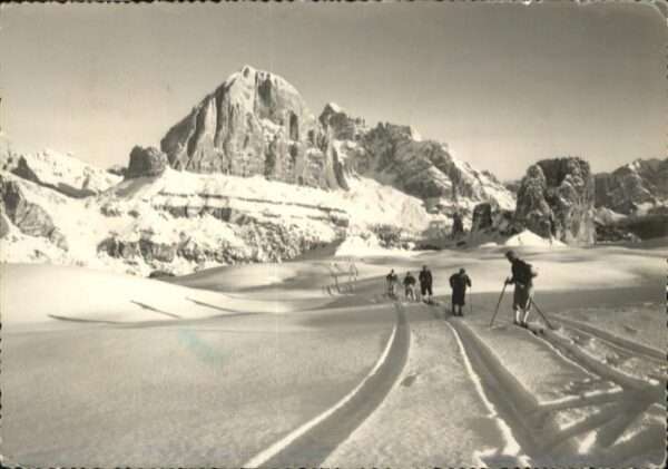 Cortina d Ampezzo Cinque Torri Tofane