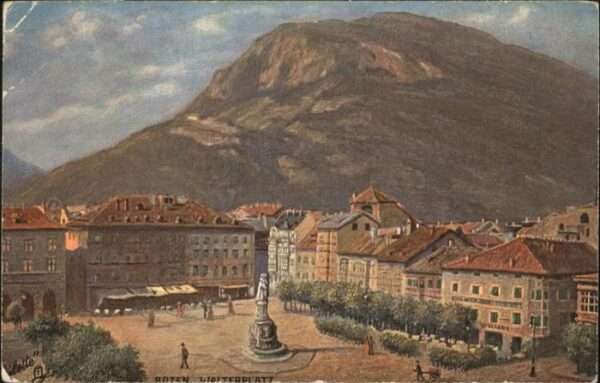 Bozen Suedtirol Walterplatz mit Denkmal Ollette