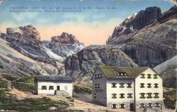 Dolomiti Vajoletthaus (2250 m) Rosengarten Grasl