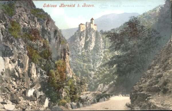 Bozen Suedtirol Schloss Karneid