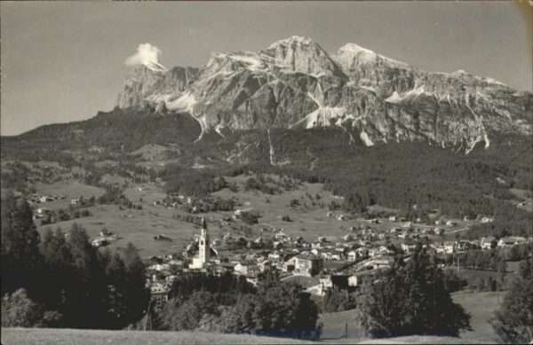 Cortina d Ampezzo m. 1224 Le Tofane m. 3241