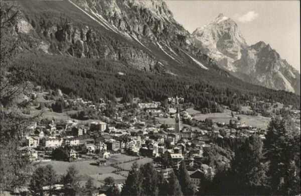 Cortina d Ampezzo 1224 verso I. Antelao 3255