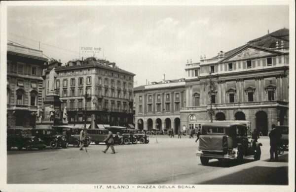 Milano Piazza della Scala