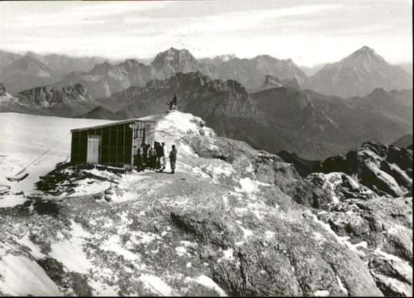Marmolada Capanna Punta Penia m. 3340