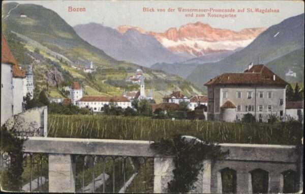 Bozen Suedtirol Wassermauer-Promenade St. Magdalena Ros