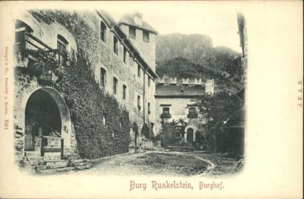 Bozen Suedtirol Burg Runkelstein