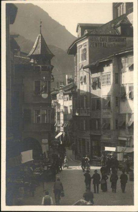 Bolzano Plazza delle Erbe Hotel Cafe Restaurant