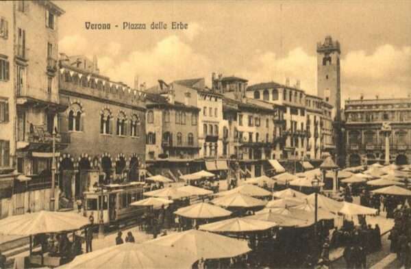 Verona Veneto Piazza delle Erbe