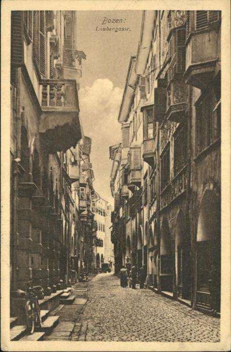 Bozen Suedtirol Laubergasse