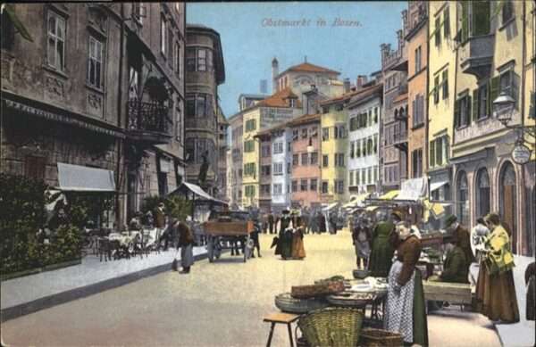Bozen Suedtirol Obstmarkt
