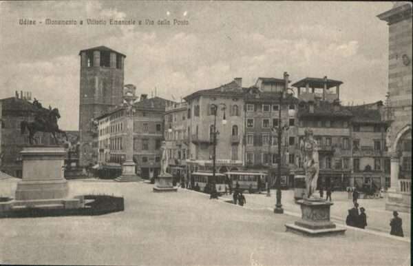 Udine Monumento Vittorio Emanuele della Posta
