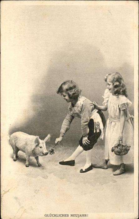Neujahr Schwein Kinder