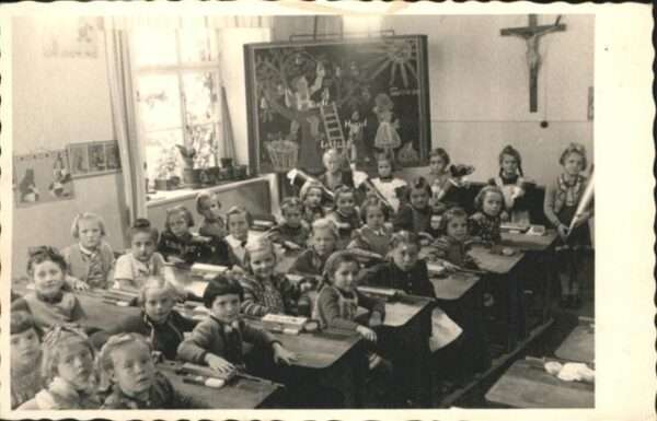 Schule School Ecole Escuela Scuola-- Tafel Kinder