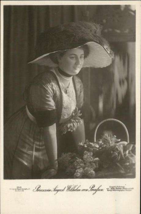 Adel Preussen Prinzessin Alexandra Hutmode