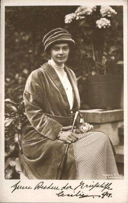 Adel Preussen Kronprinzessin Cecilie Hutmode