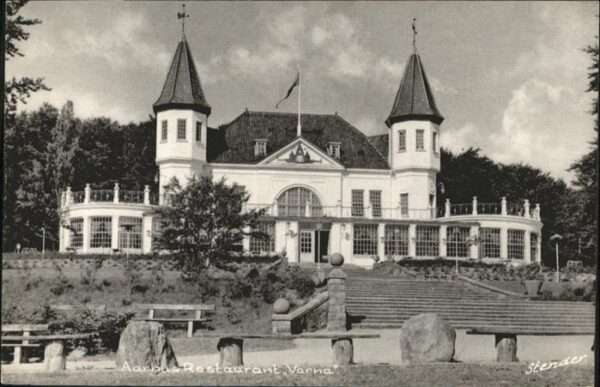 Arhus Restaurant Varna