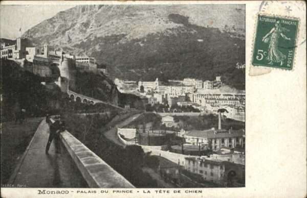 Monaco Palais du Prince tete de chien