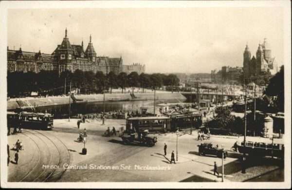Amsterdam Niederlande Strassenbahn St Nicolauskeerk