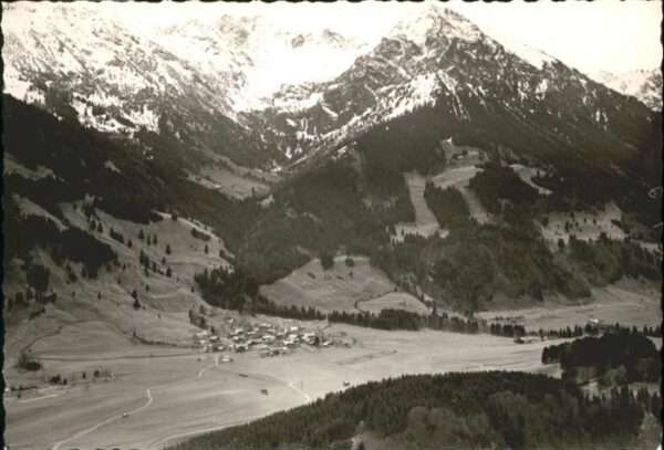 Reichenbach Kandertal BE Fliegeraufnahme