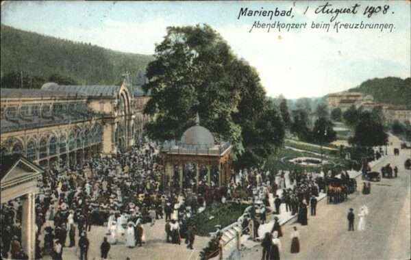 Marienbad Tschechien Boehmen Abendkonzert Kreuzbrunnen Kutsche
