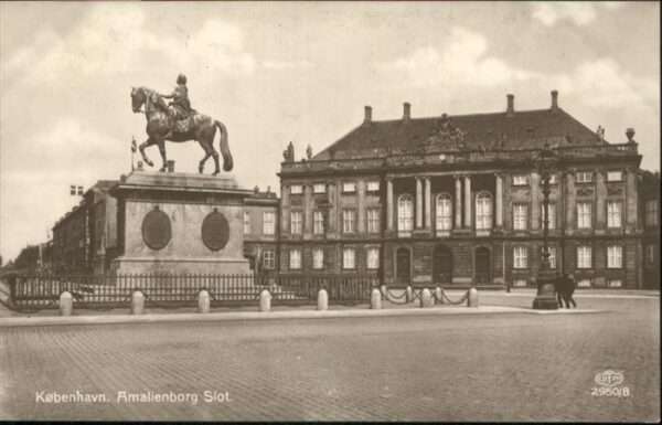 Kopenhagen Amalienborg Slot Denkmal