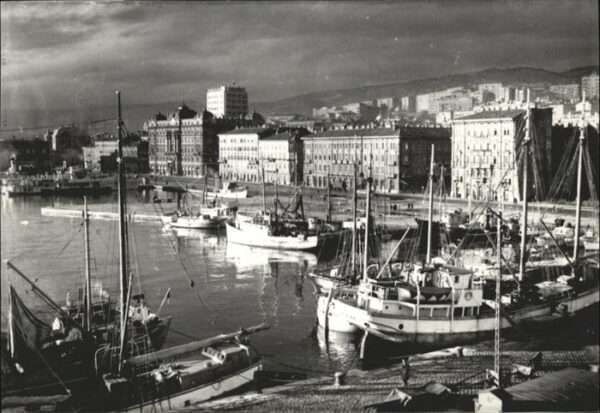 Rijeka Fiume Hafen