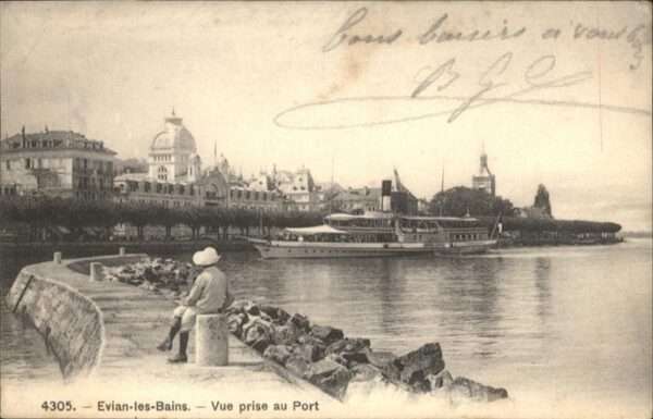 Evian-les-Bains Haute Savoie Vue prise au Port