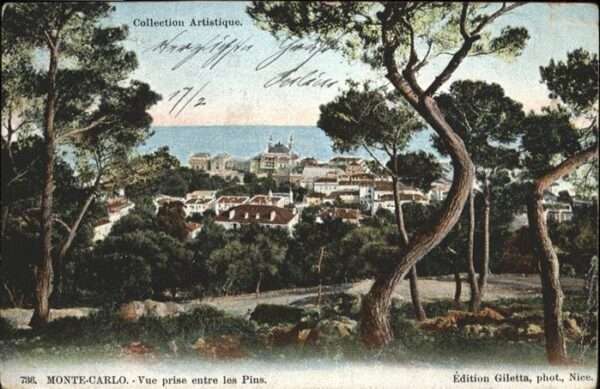 Monte-Carlo Vue prise entre les Pins