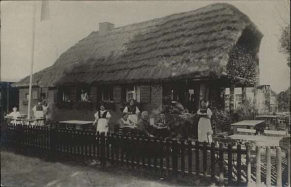 Schwarzwaldhaeuser Trachten