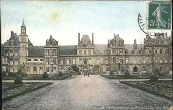 Fontainebleau Palais
