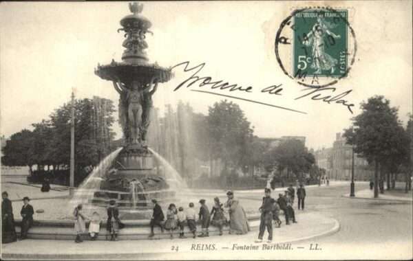 Reims Champagne Ardenne Fontaine Bartboldi