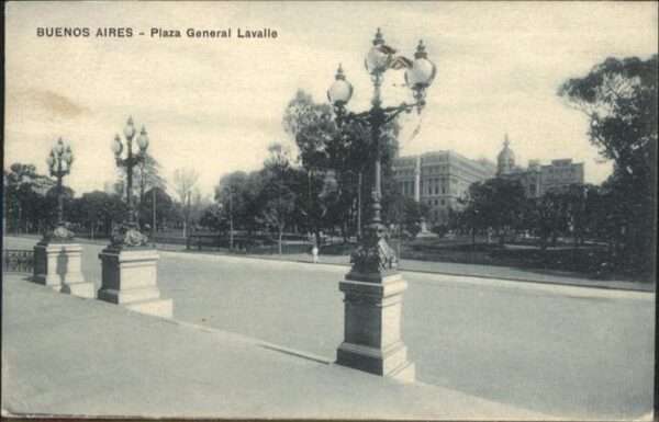 Buenos Aires Plaza General Lavalle