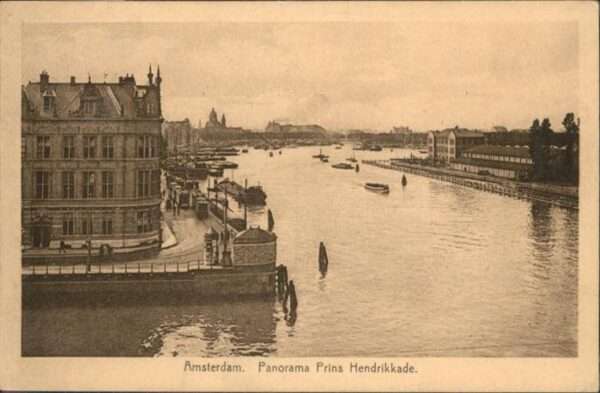 Amsterdam Niederlande Prins Hendrikkade Schiff