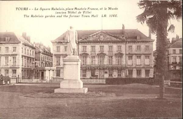 Tours Indre-et-Loire Le Square Rabelais