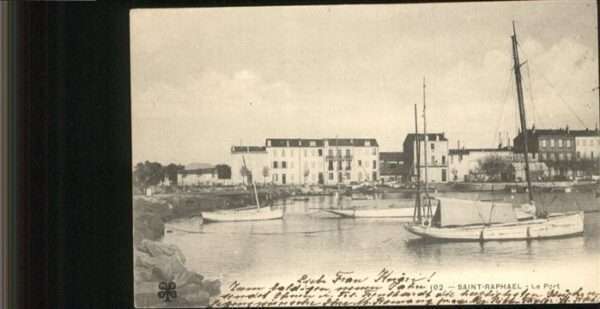 Saint-Raphael Var Le port