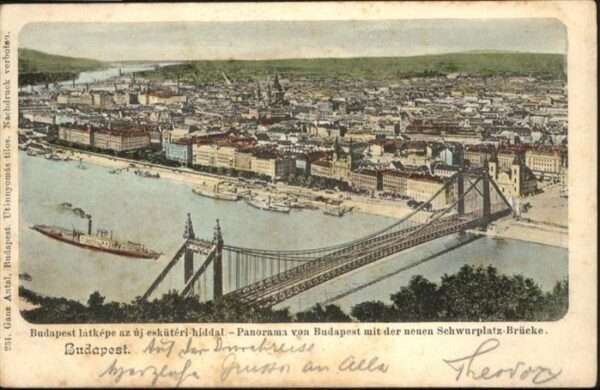 Budapest Schwurplatz Brücke Schiff