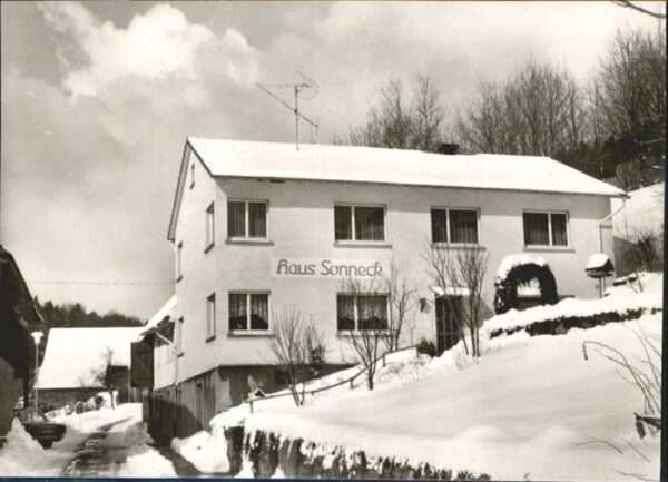 Gras Ven Haus Sonneck