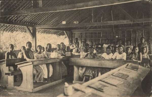 Lambarene Ecole des filles
Societe des Missions