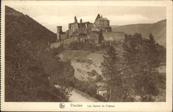 Vianden Ruines du Chateau