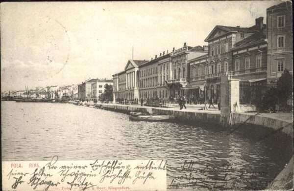 Pola Pula Croatia Hafen
Riva